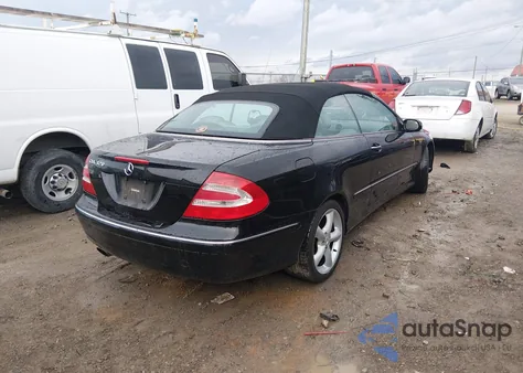 2005 Mercedes-Benz Clk 320 из США, поврежденный, VIN WDBTK65JX5F161079
